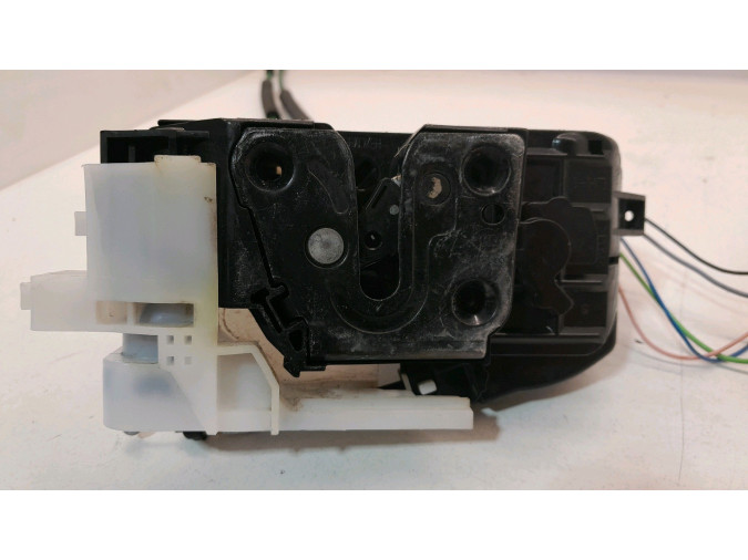 CERRADURA PUERTA DELANTERA IZQUIERDA HYUNDAI I30 2010