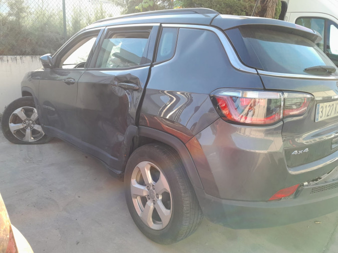 JEEP COMPASS Año : 2018