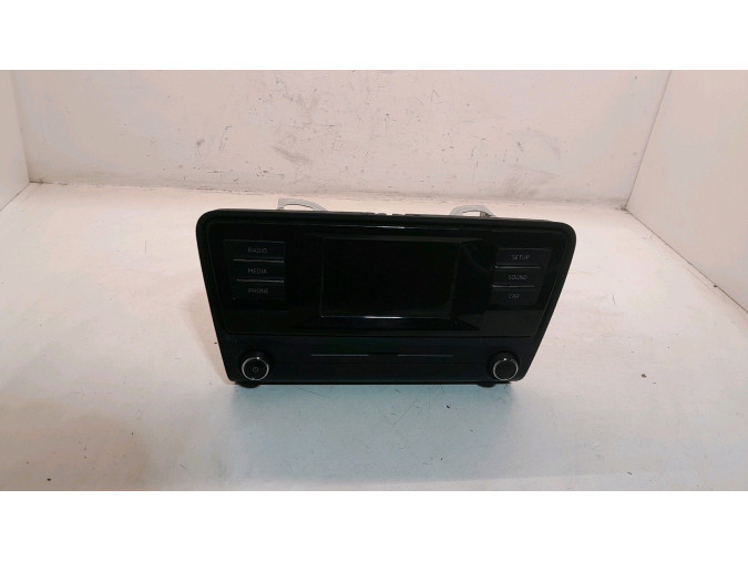 RADIO CD SKODA OCTAVIA 2014