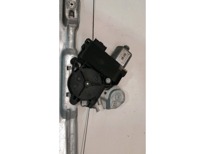 ELEVALUNAS DELANTERO DERECHO PEUGEOT 308 2009