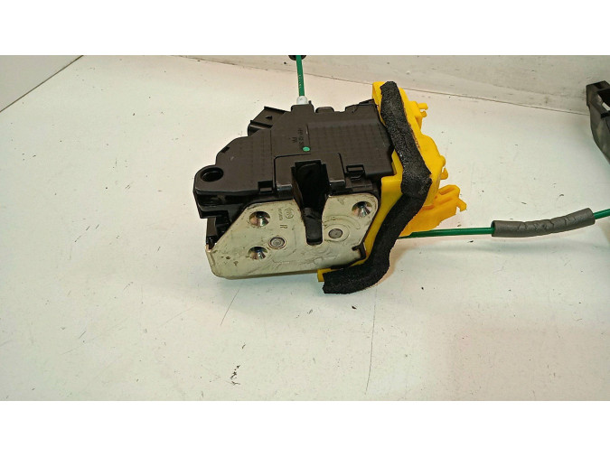 CERRADURA PUERTA DELANTERA DERECHA HYUNDAI I30 2015