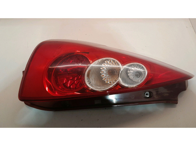 PILOTO TRASERO  IZQUIERDO MAZDA 5 2007