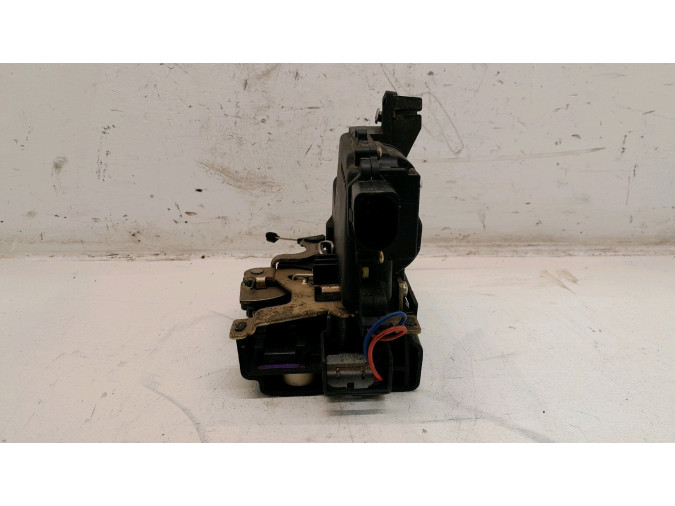CERRADURA PUERTA TRASERA DERECHA SEAT LEON 2000