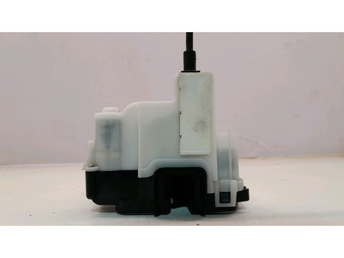 CERRADURA PUERTA DELANTERA DERECHA FIAT 500 2015