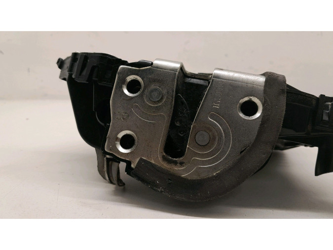 CERRADURA PUERTA DELANTERA DERECHA TOYOTA YARIS 2006