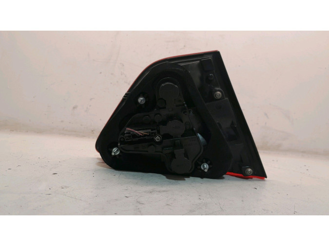 PILOTO TRASERO DERECHO INTERIOR SEAT TOLEDO 2016