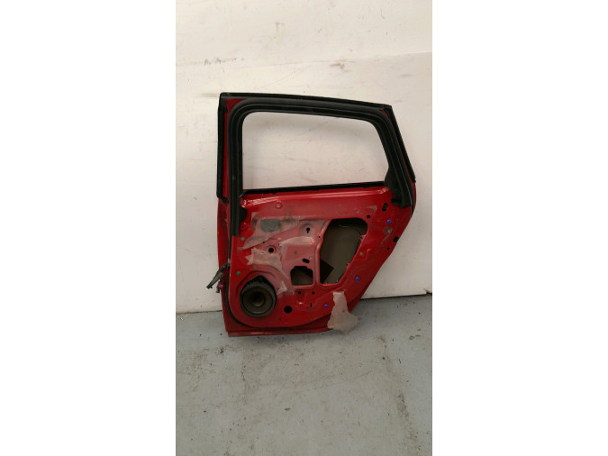 PUERTA TRASERA DERECHA OPEL ASTRA ROJO 2010