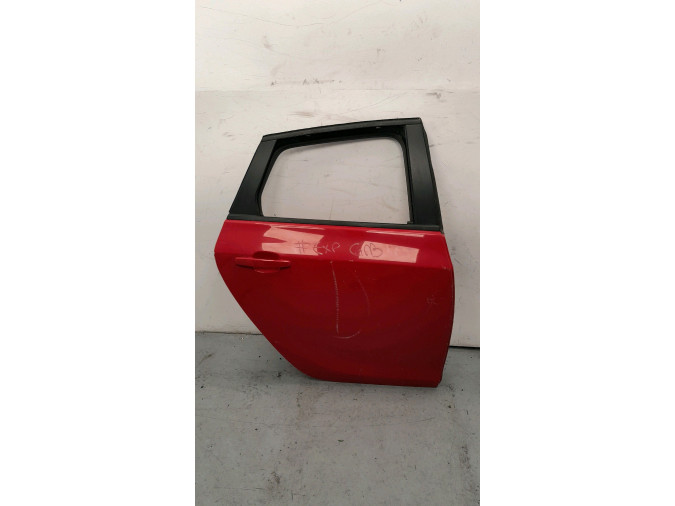 PUERTA TRASERA DERECHA OPEL ASTRA ROJO 2010