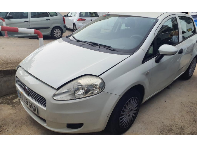 FIAT PUNTO Año : 2009
