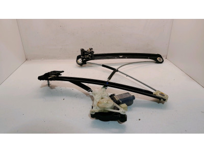 ELEVALUNAS DELANTERO DERECHO AUDI A3 2018