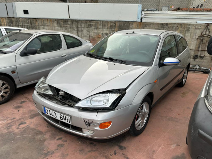 FORD FOCUS Año : 2001