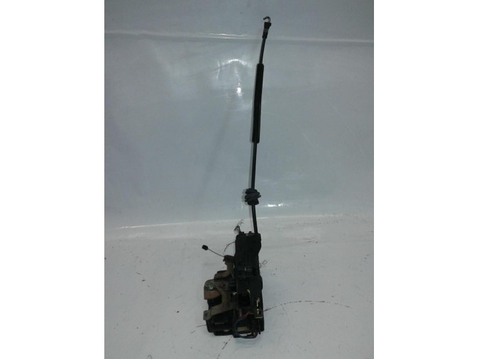 CERRADURA PUERTA DELANTERA DERECHA VOLKSWAGEN BORA 2000