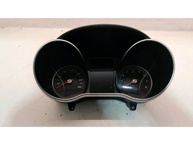 Cuadro instrumentos MERCEDES C 250 2016