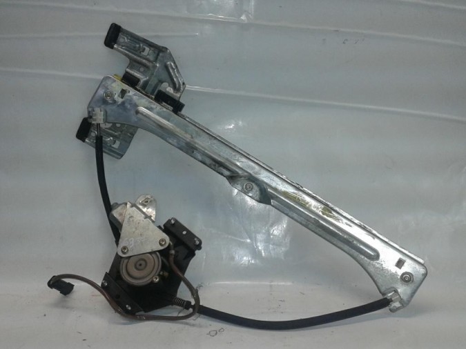 ELEVALUNAS DELANTERO DERECHO CHRYSLER PT CRUISER 2001