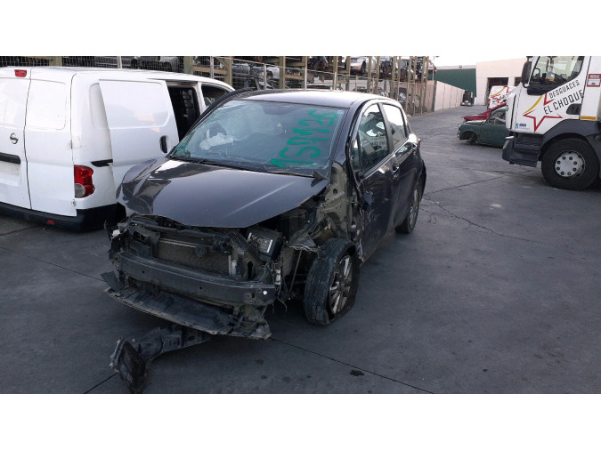 Puerta tr dr TOYOTA YARIS  2017