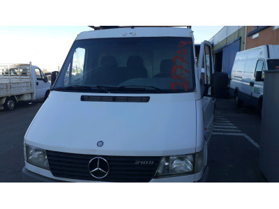 Cerradura puerta dl dr MERCEDES 210 D  1999