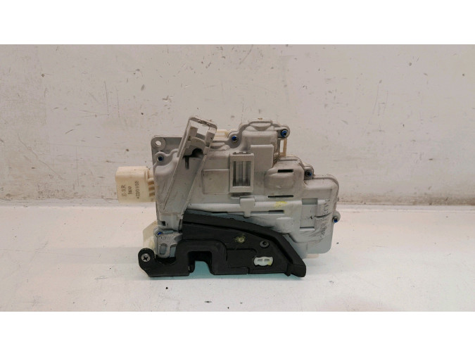 CERRADURA PUERTA DELANTERA DERECHA SEAT EXEO 2011