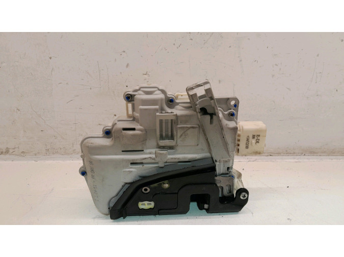 CERRADURA PUERTA DELANTERA IZQUIERDA SEAT EXEO 2011