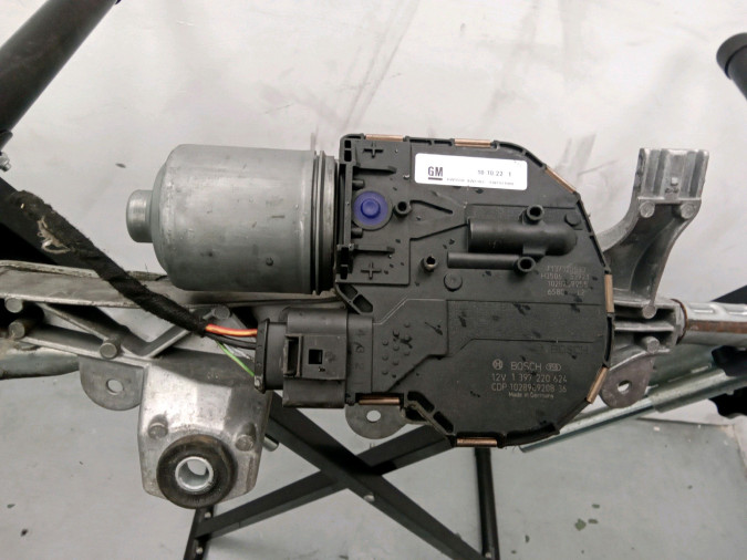 MOTOR LIMPIA DELANTERO OPEL ASTRA 2010