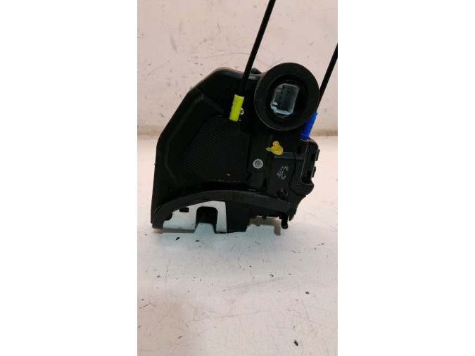 CERRADURA PUERTA TRASERA IZQUIERDA TOYOTA AURIS 2016