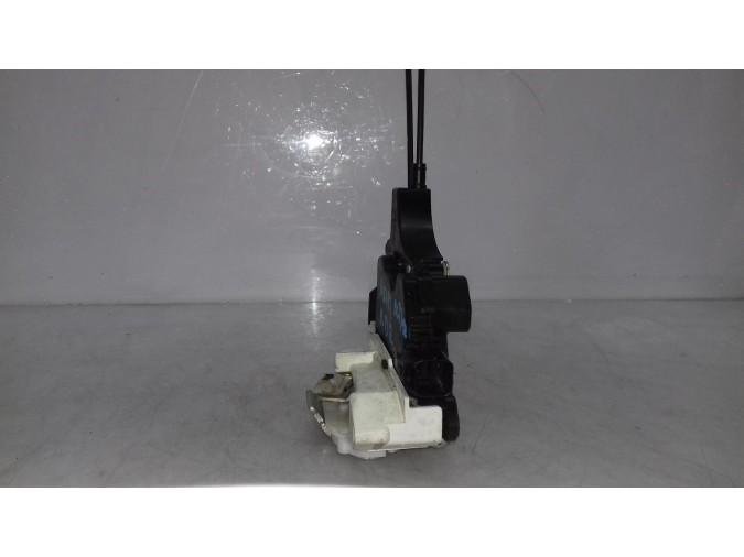 CERRADURA PUERTA DELANTERA DERECHA CHEVROLET LACETTI 2008