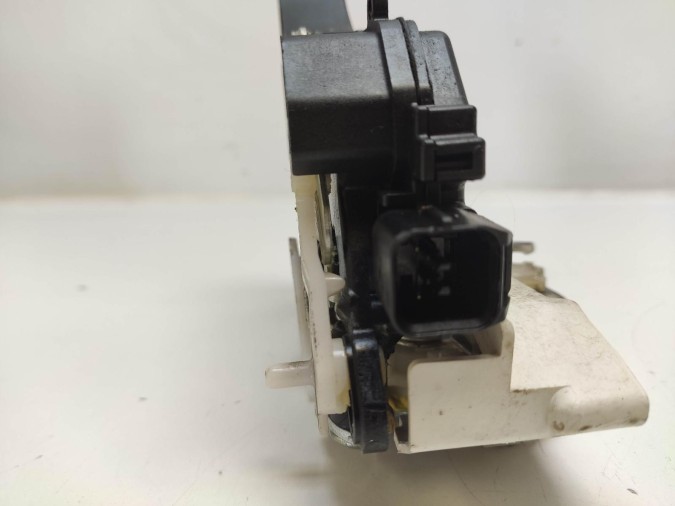 CERRADURA PUERTA TRASERA IZQUIERDA CHEVROLET LACETTI 2008