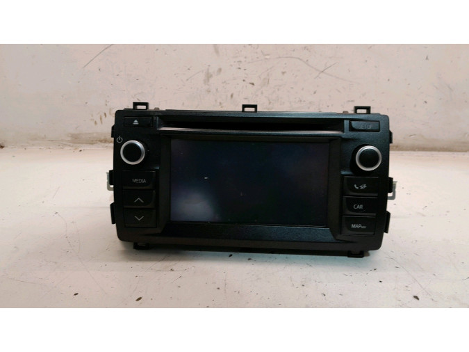 Autorradio TOYOTA AURIS 2015