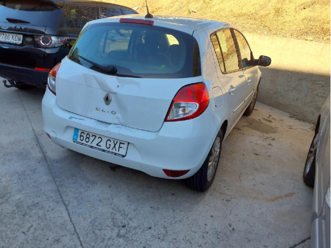 RENAULT CLIO Año : 2010