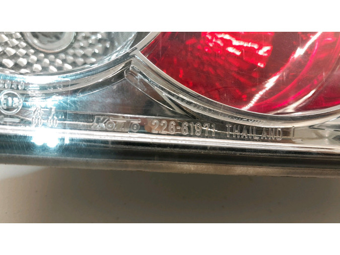 PILOTO TRASERO IZQUIERDO MAZDA 6 2002