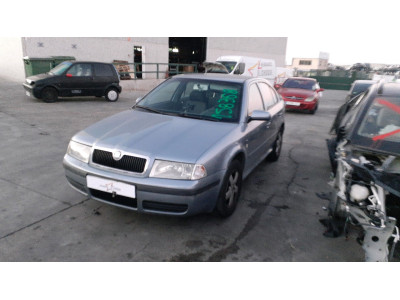 ALETA DELANTERA IZQUIERDA SKODA OCTAVIA 2002