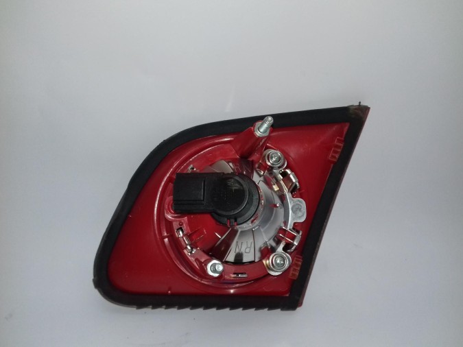 PILOTO TRASERO IZQUIERDO INTERIOR FORD FOCUS 2006