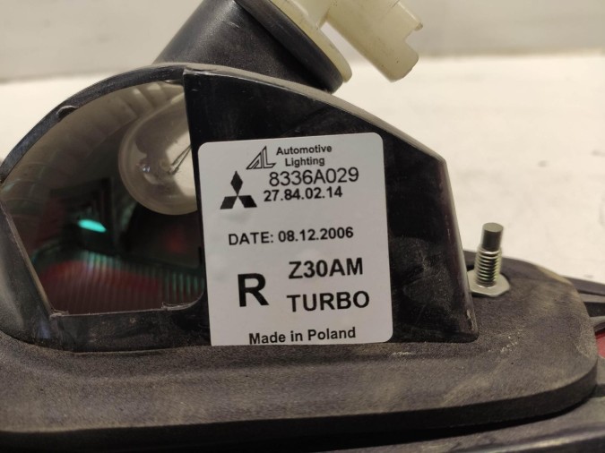 PILOTO TRASERO DERECHO MITSUBISHI COLT 2005