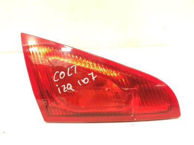 PILOTO TRASERO IZQUIERDO MITSUBISHI COLT 2005