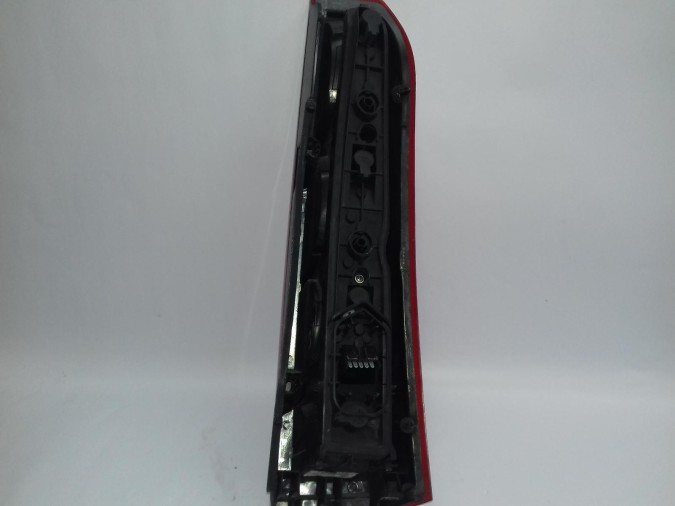 PILOTO TRASERO IZQUIERDO OPEL MERIVA 2006