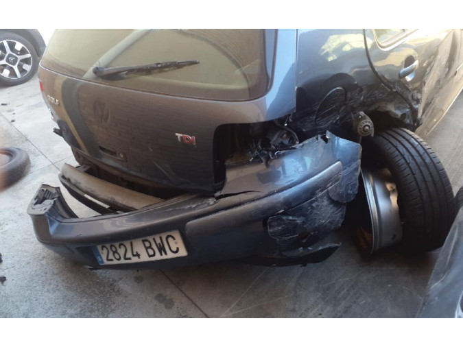 VOLKSWAGEN GOLF Año : 2002