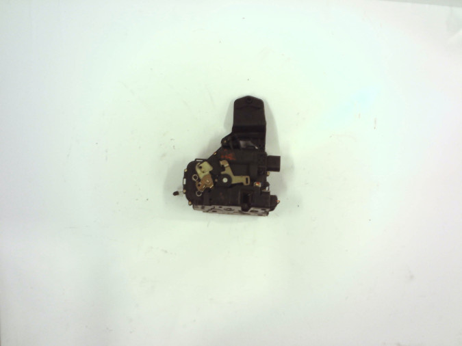 CERRADURA PUERTA DELANTERA IZQUIERDA VOLKSWAGEN NEW BEETLE 2000
