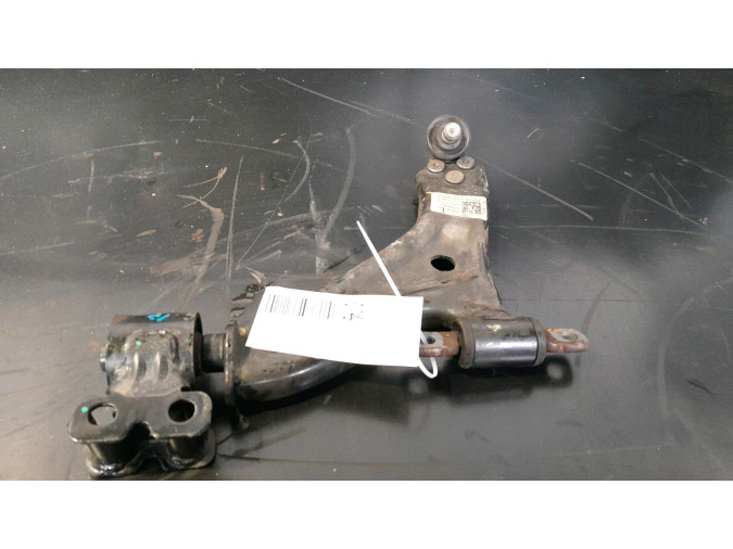 BRAZO SUSPENSION DELANTERO IZQUIERDO OPEL KARL 2019