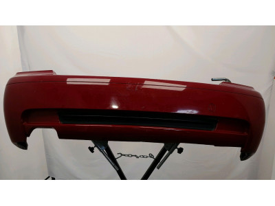 PARAGOLPES TRASERO BMW 316I ROJO 2004
