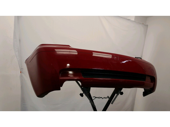 Paragolpes tr BMW 316I ROJO 2004