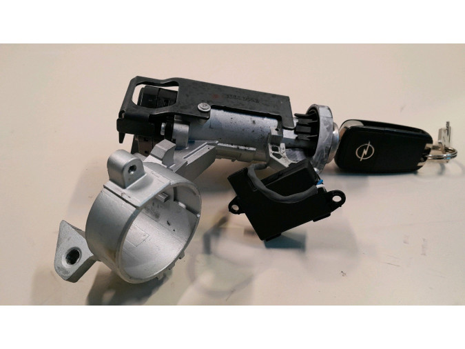 BOMBIN DE ARRANQUE CON LLAVE OPEL ASTRA 2013