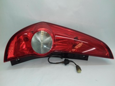 PILOTO TRASERO IZQUIERDO OPEL AGILA 2008