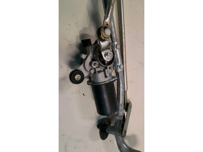 MOTOR LIMPIAPARABRISAS DEL NISSAN NV200 2017