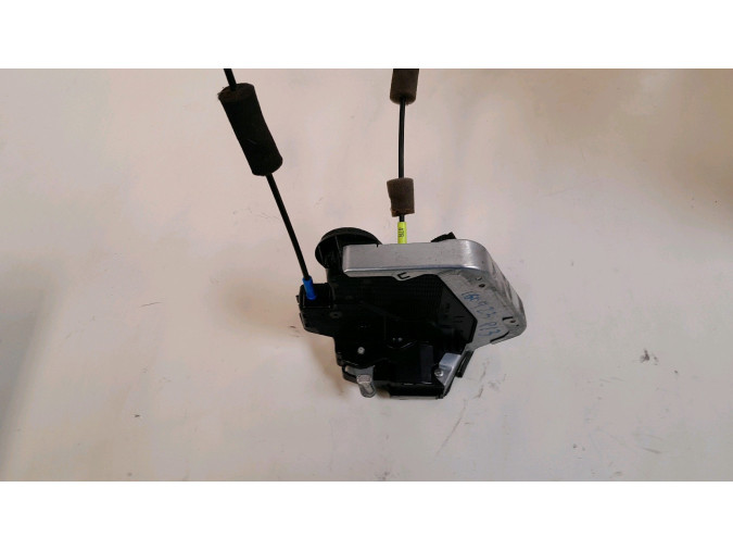 CERRADURA PUERTA TRASERA IZQUIERDA LEXUS IS 200D 2011