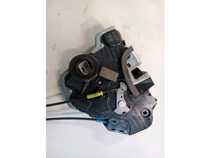 CERRADURA PUERTA DELANTERA DERECHA LEXUS IS 200D 2011