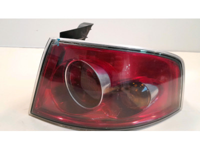 PILOTO TRASERO DERECHO EXTERIOR SEAT IBIZA 2006