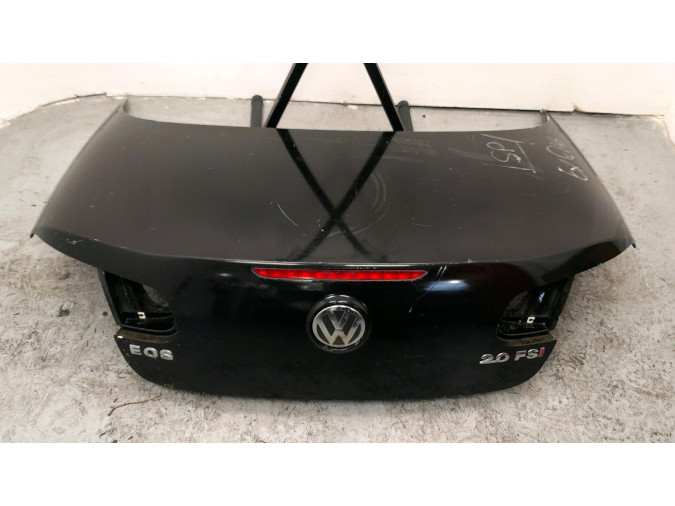 PORTON TRASERO VOLKSWAGEN EOS NEGRO 2008