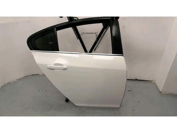 PUERTA TRASERA DERECHA OPEL INSIGNIA BLANCO 2014