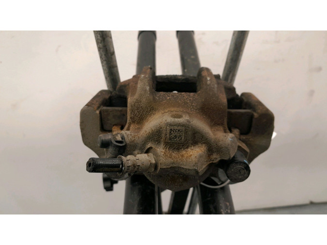 PINZA FRENO DELANTERA DERECHA BMW 316D 2014