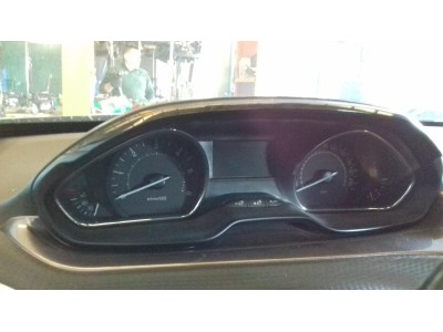 CUADRO INSTRUMENTOS PEUGEOT 2008 2014