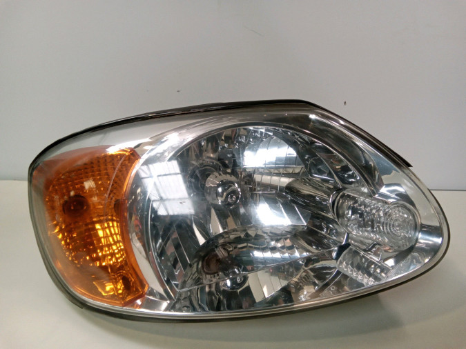 FARO DELANTERO DERECHO HYUNDAI ACCENT 2003